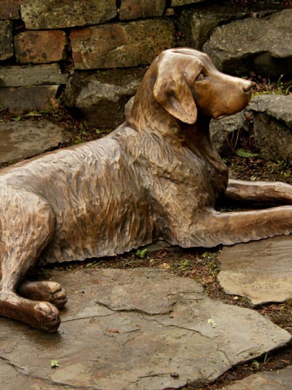 Bronze sculpture: Golden Retriever by Georgia Gerber
